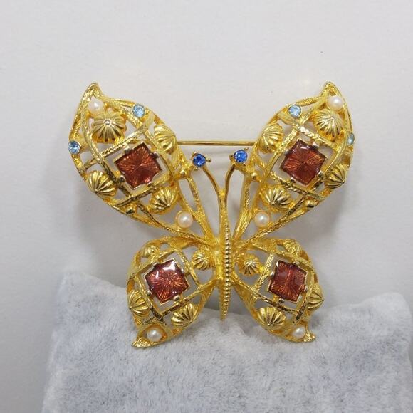 Butterfly Brooch Gold Tone Faux Pearls Rhinestones, Unsigned Avon Vintage - Picture 2 of 8